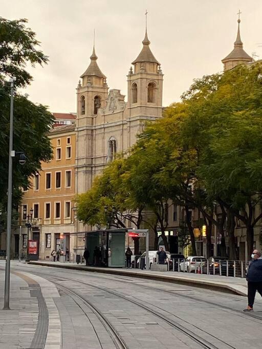 Acogedor Apartamento Con Acabados Primera Calidad Zaragoza Eksteriør billede
